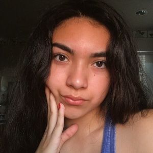 Meet your Posher, Raquel